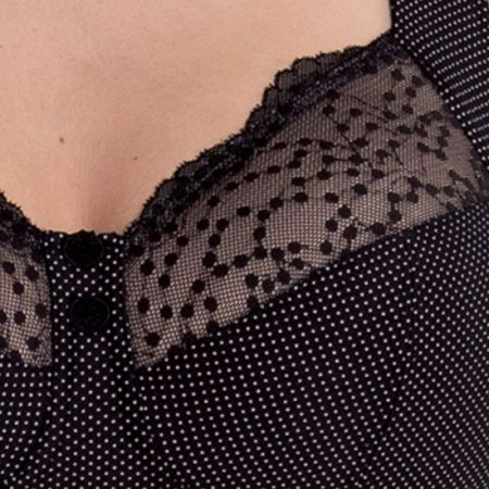 5882 001 black
