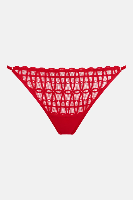 string 874 carpet red